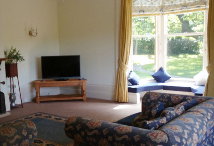 Rigwood living room